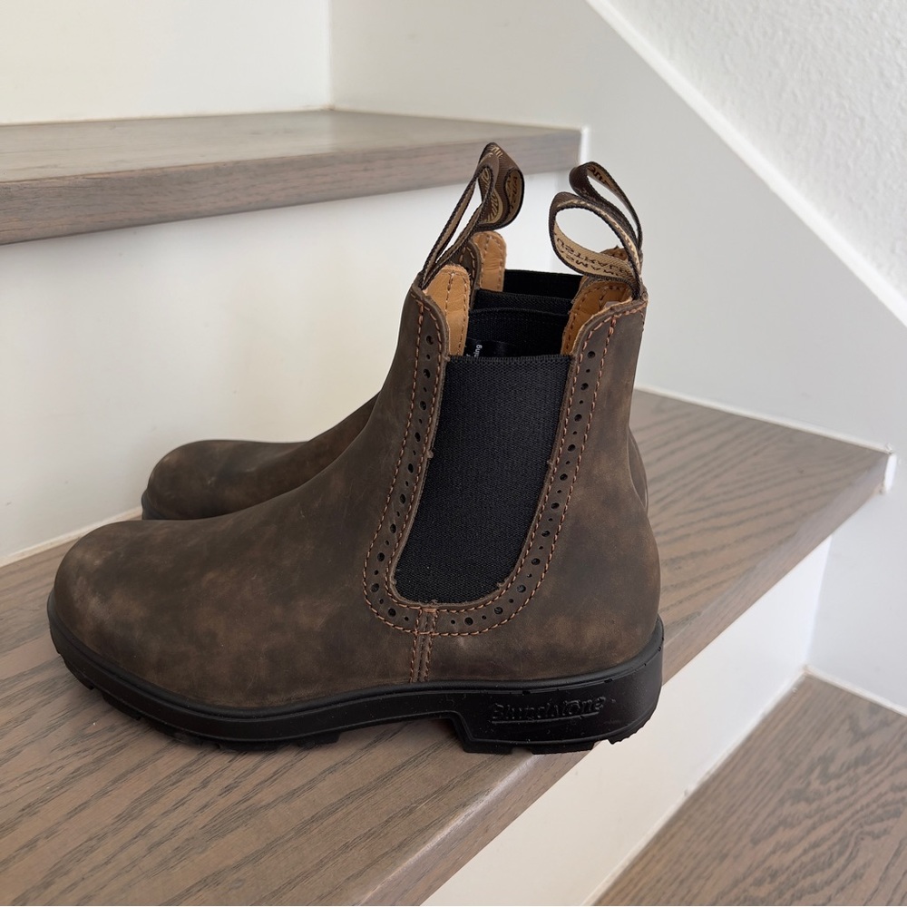 NWOB Blundstone Women’s Originals #1351 High Top Boots in Rustic Brown - Picture 5 of 7